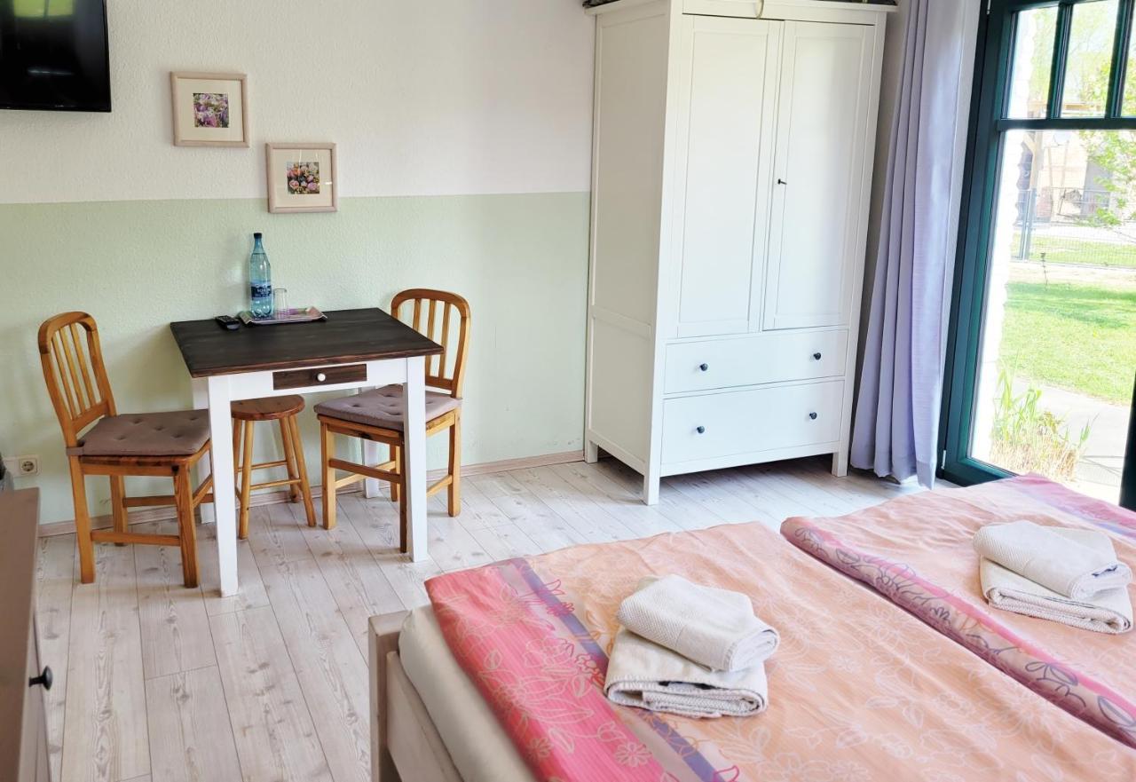 Pension Landhaus Teichgraf Wolgast Extérieur photo