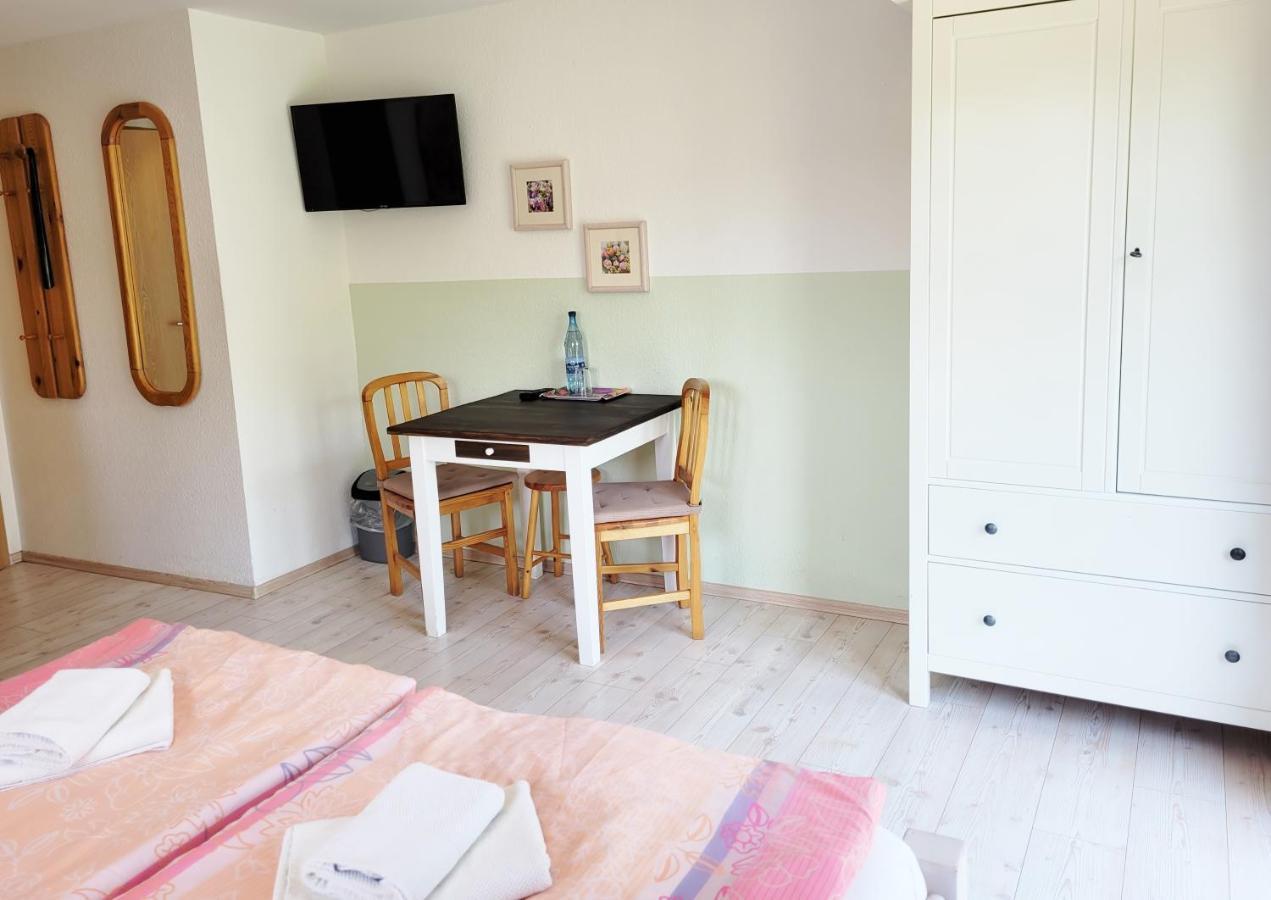 Pension Landhaus Teichgraf Wolgast Extérieur photo